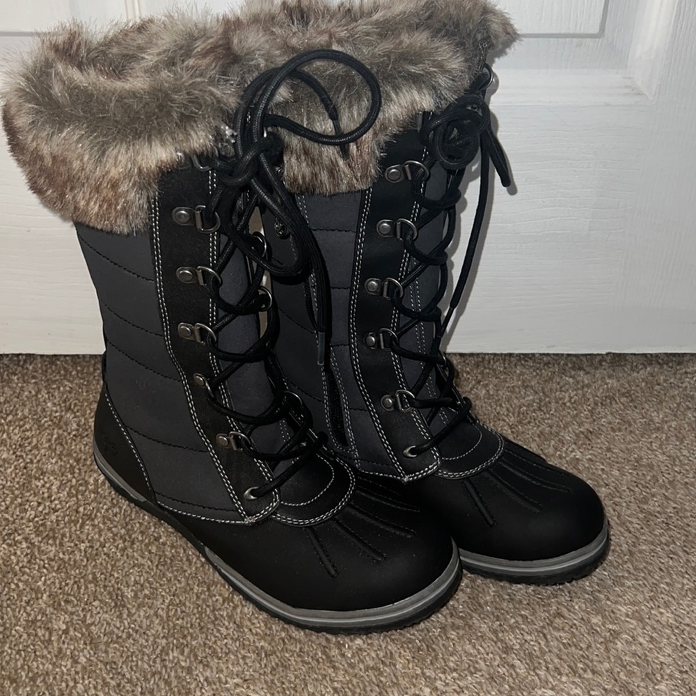 Blondo Winter Waterproof Lace Up Fur Boots with Zipper Leather